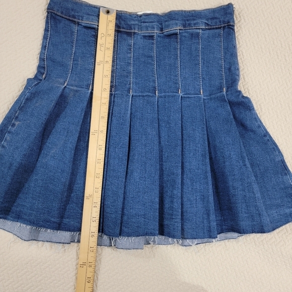 Re Generation by Celebrity Pink Denim Pleated Skirt Size S - Picture 7 of 15